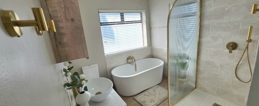 3 Bedroom Property for Sale in Kleinbaai Western Cape